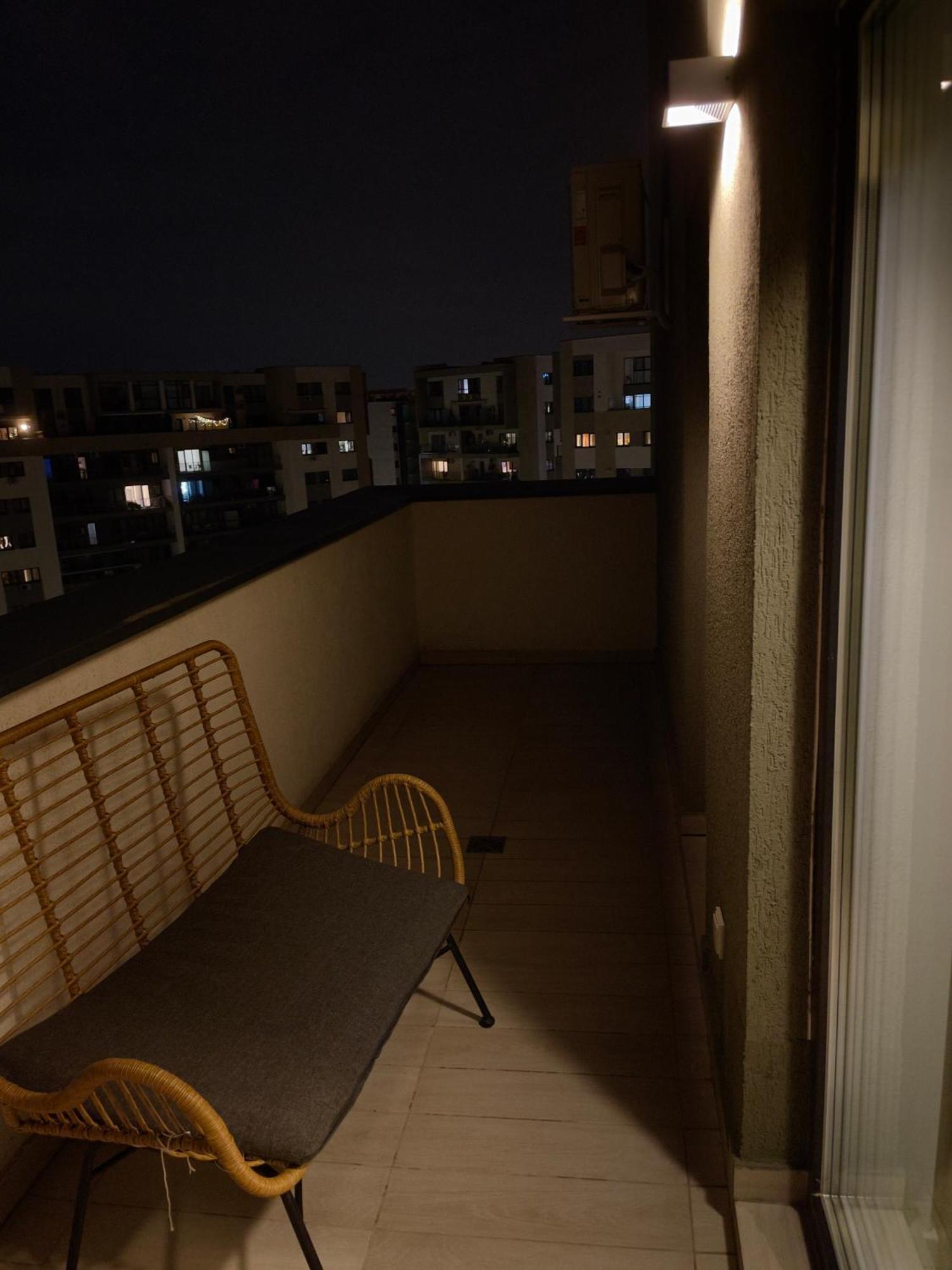 Penthouse View - Granvia Park Apartment Bucharest Exterior photo