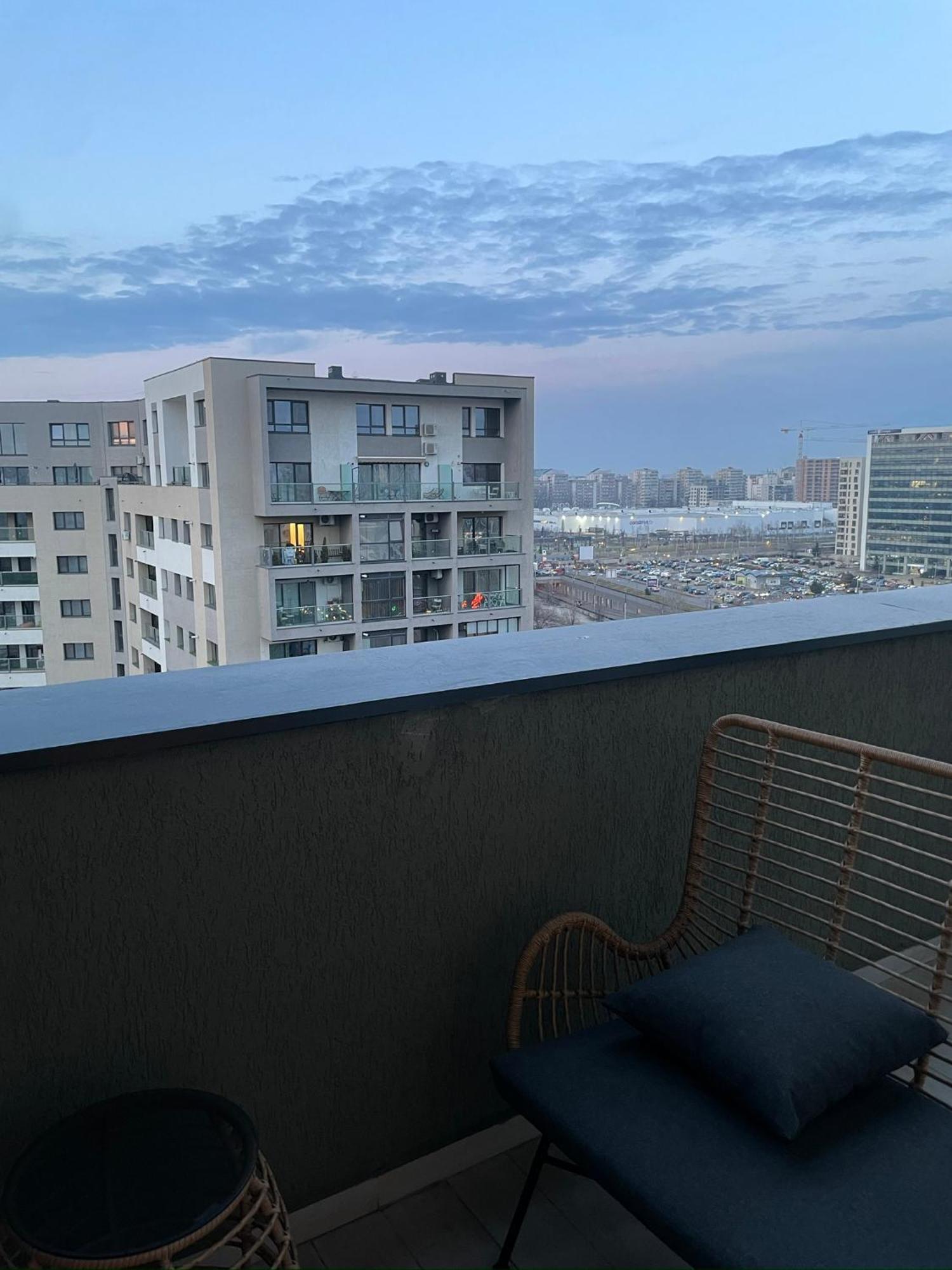 Penthouse View - Granvia Park Apartment Bucharest Exterior photo