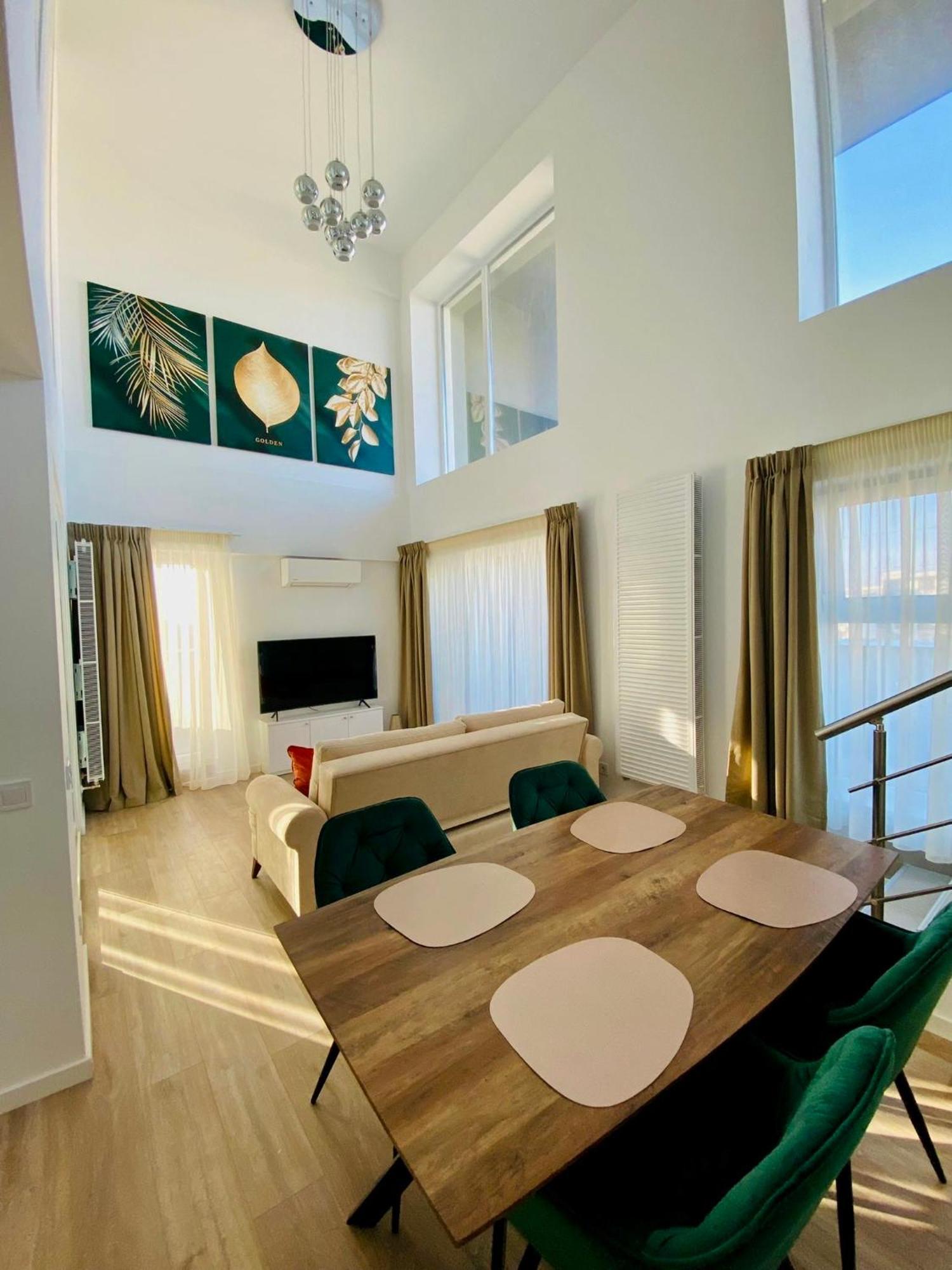 Penthouse View - Granvia Park Apartment Bucharest Exterior photo