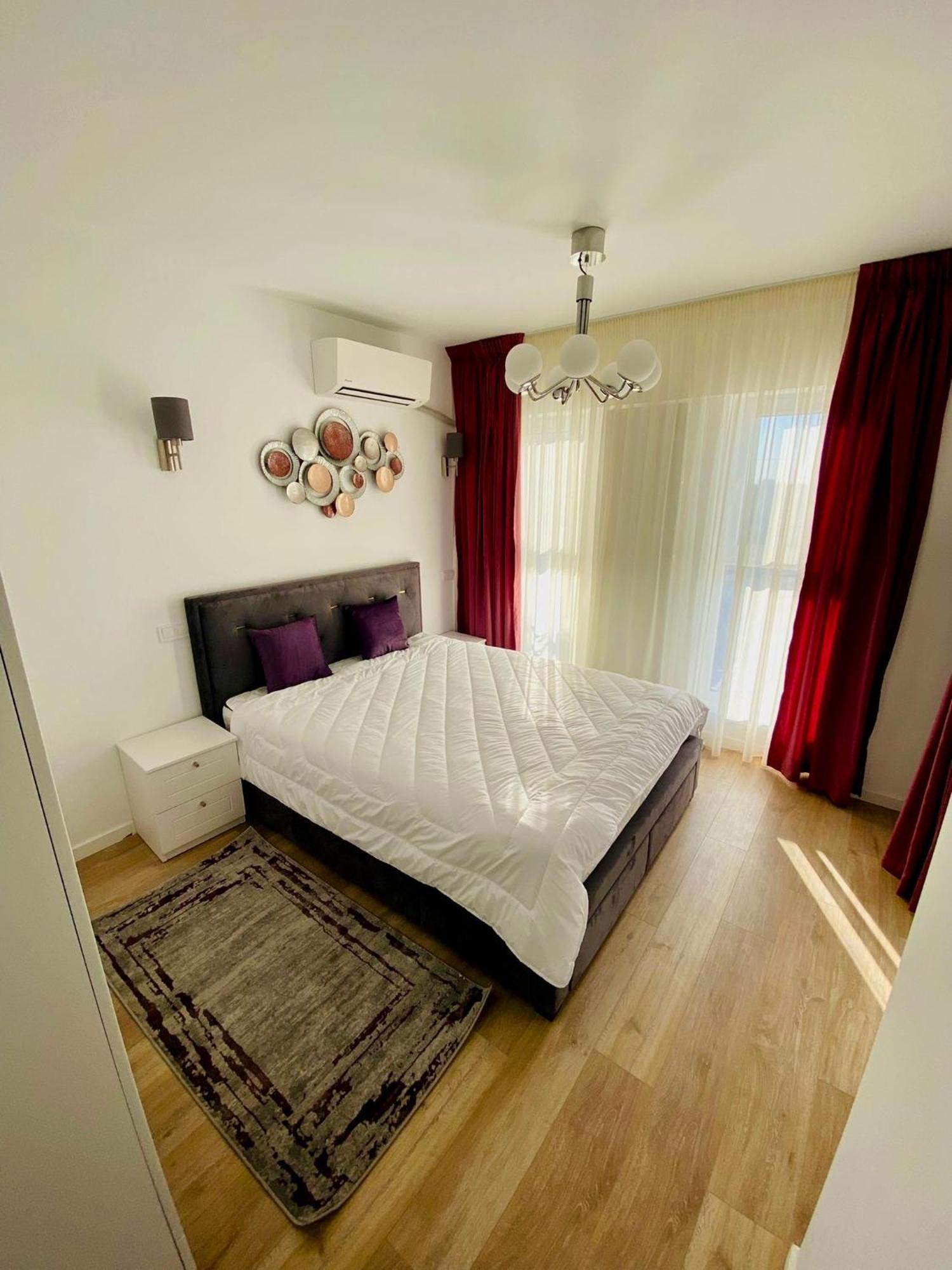 Penthouse View - Granvia Park Apartment Bucharest Exterior photo